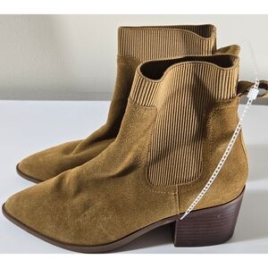 NEW Chelsea & Violet Boots Shoes Sz 8.5 Womens Leather Classic